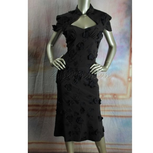 Marc Jacobs Dresses & Skirts - NWT Marc Jacobs Couture Floral Applique Dress